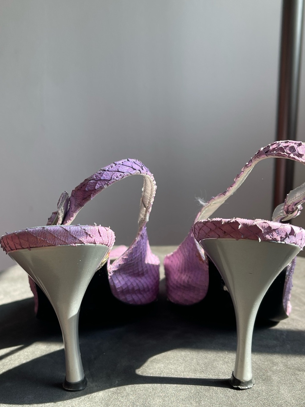 Vintage Purple Python Textured Slingback Pointed-Toe Heels - Picture 3 of 6